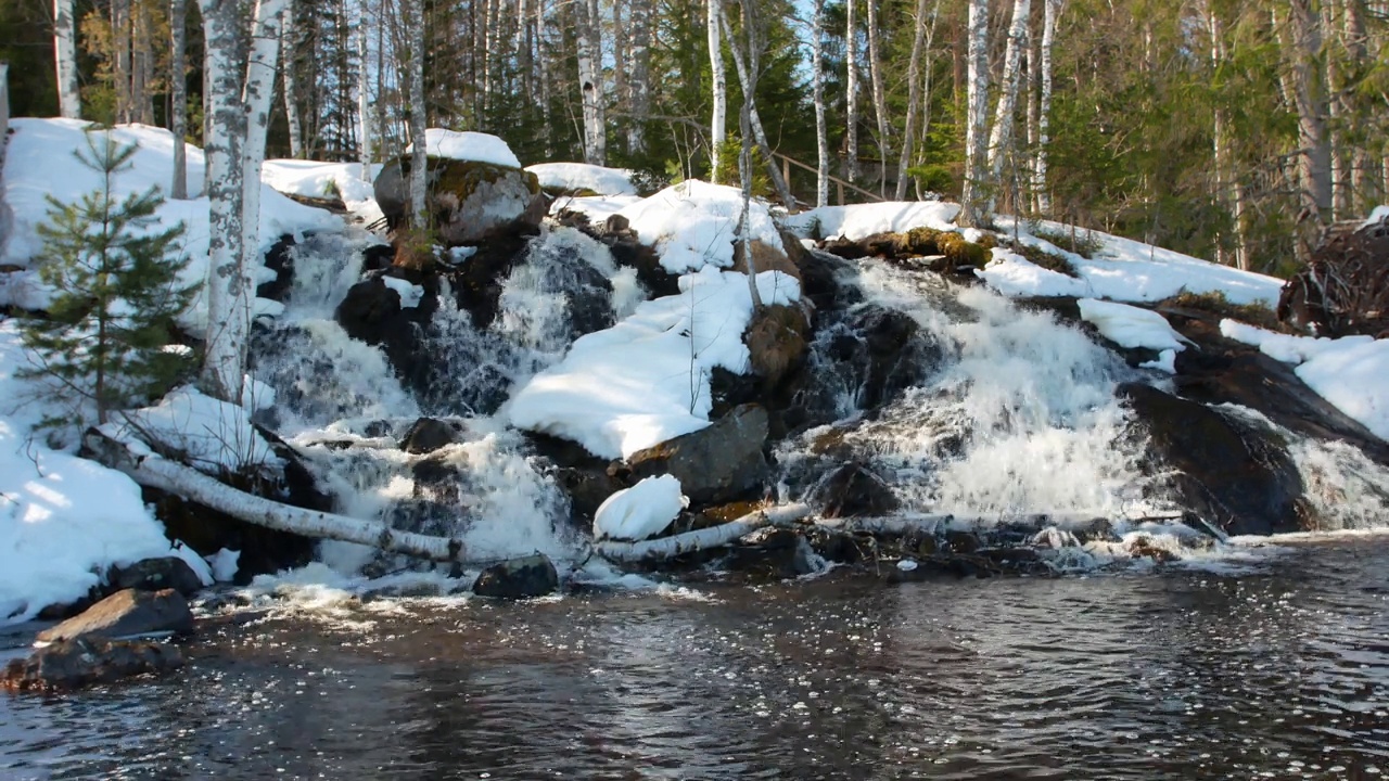 Rapids in Kemppilän Myllykoski, Ruokolahti Finland视频素材