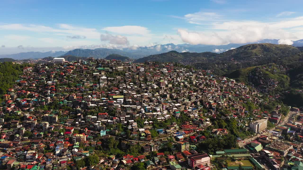 碧瑶城在山间。视频素材