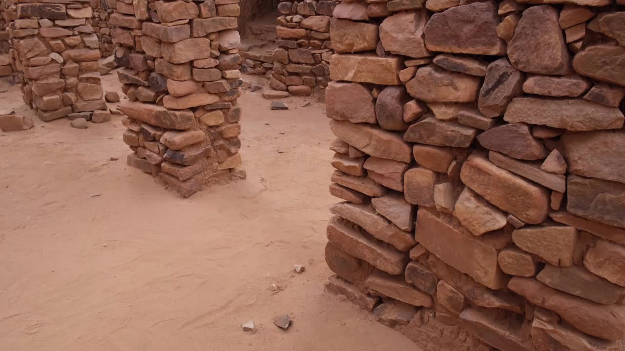 View of the old town of Ouadane, Mauritania, a World Heritage Site视频素材