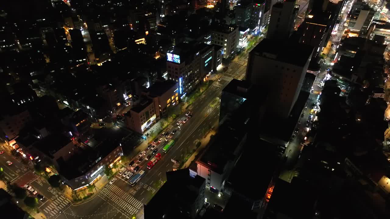 弘益大学夜景，合井，西桥区十字路口，城市，道路和建筑/麻浦区，首尔，韩国视频素材