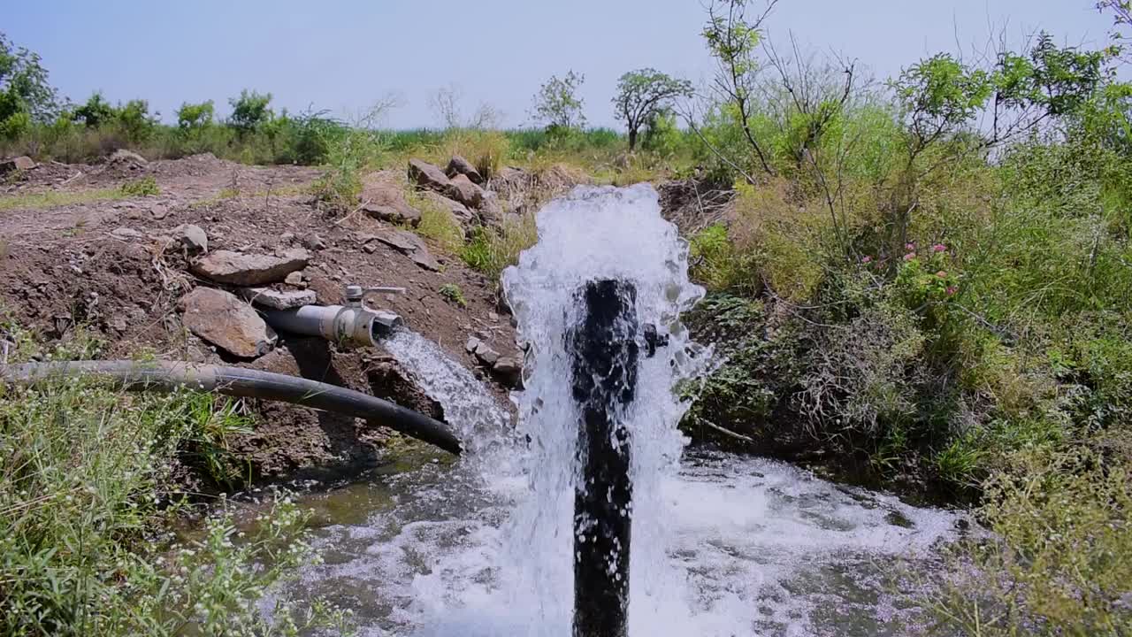 水泵管道农业用水输送设备视频素材