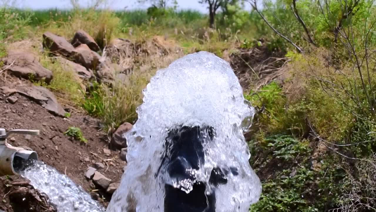 水泵管道农业用水输送设备视频素材