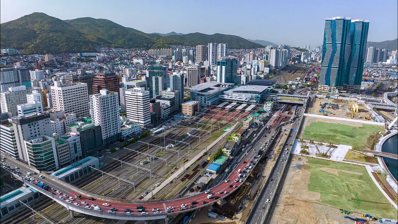 釜山站附近的摩天大楼/釜山东区，韩国视频素材