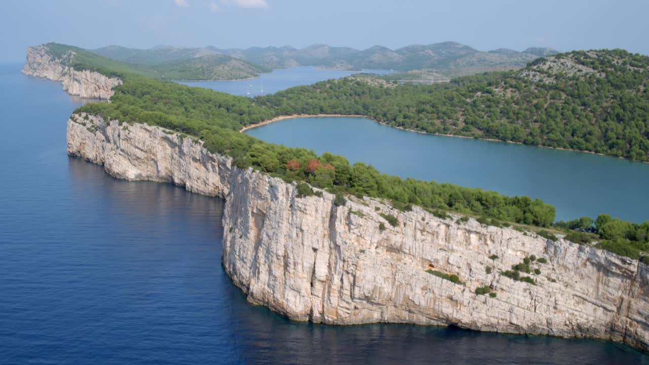 鸟瞰Telašćica自然公园，亚得里亚海，克罗地亚视频素材