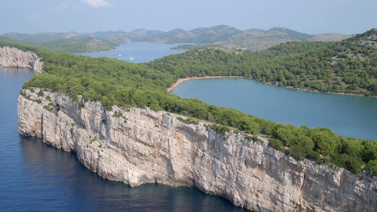 鸟瞰Telašćica自然公园，亚得里亚海，克罗地亚视频素材