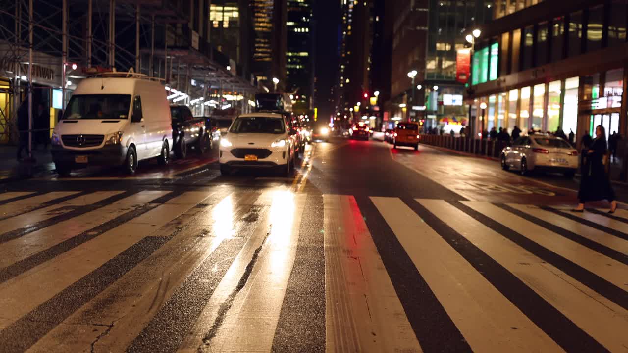 曼哈顿夜晚的街道视频素材