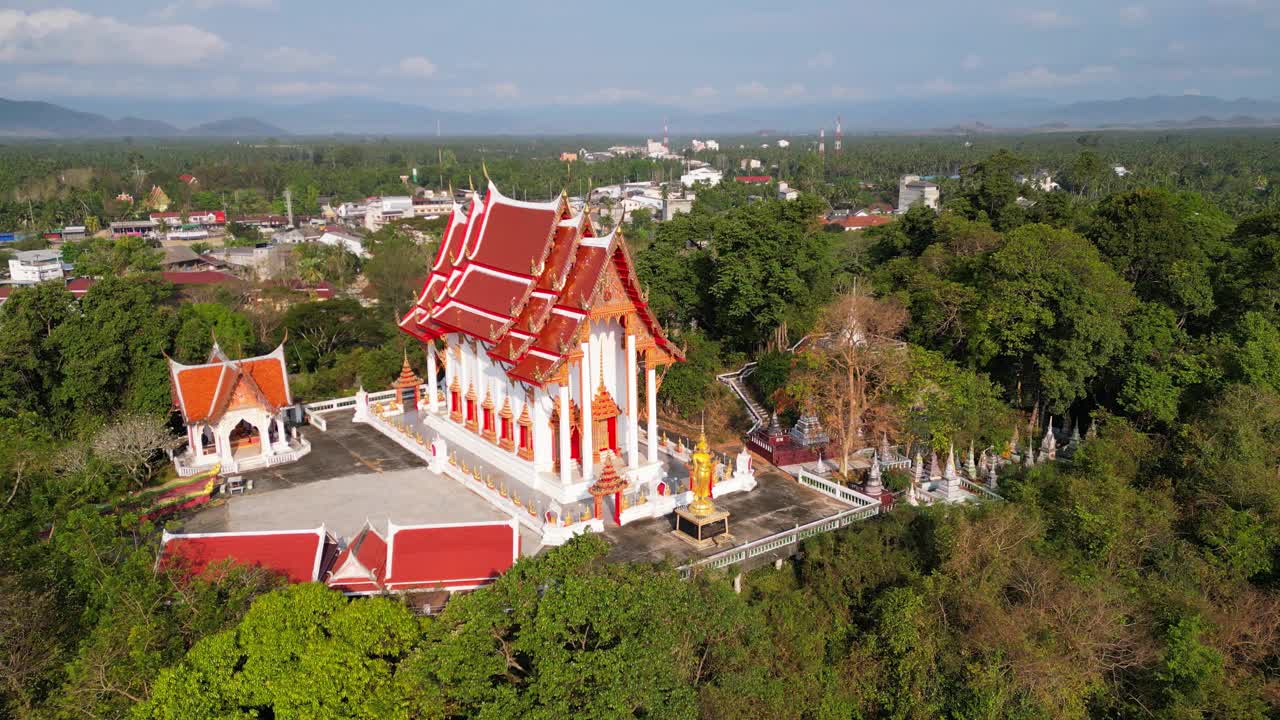 Wat Khao Bot Bang Saphan Prachuap Khiri Khan泰国视频素材