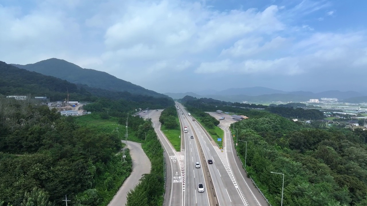 韩国庆尚北道西山-盈德高速公路风景视频素材