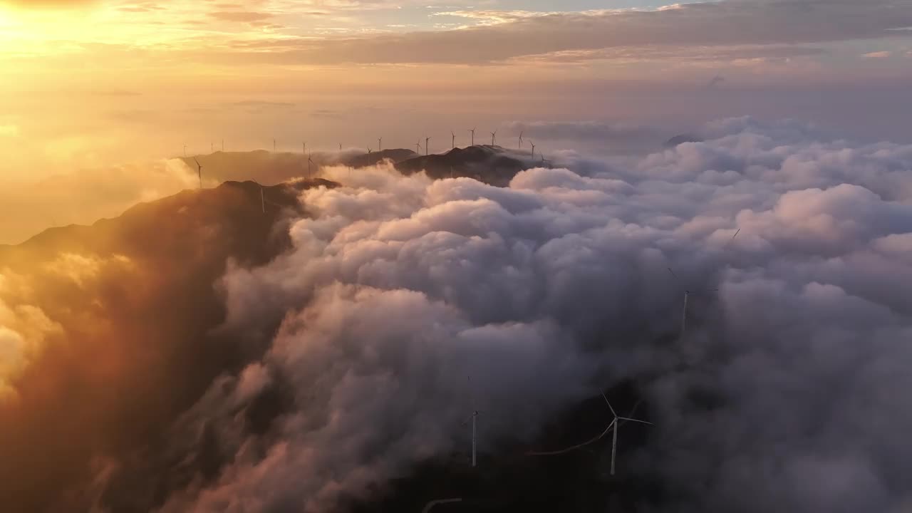 山上风发云海日出美视频素材