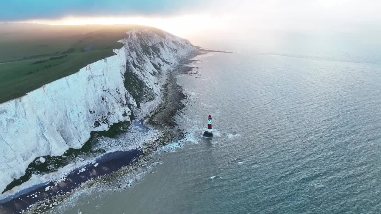 英国贝尔图特灯塔的无人机视频视频素材