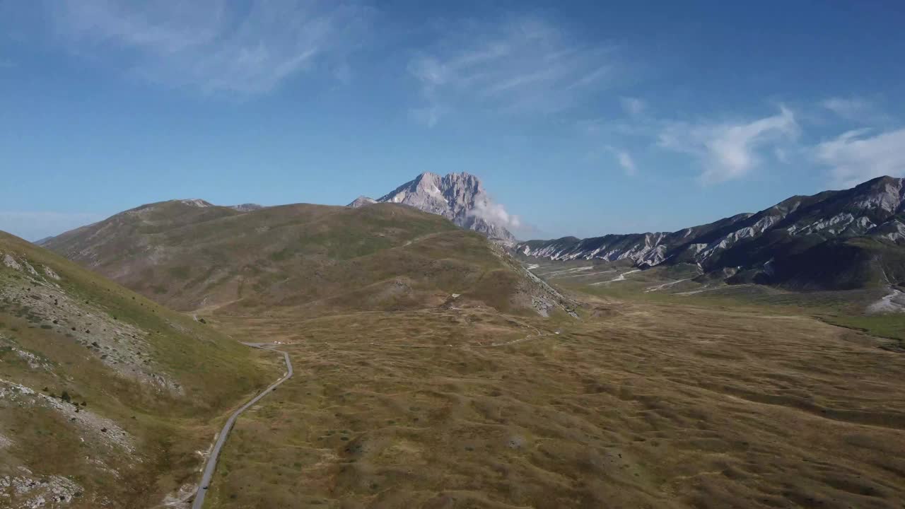 Campo Imperatore，阿布鲁佐(意大利)视频下载