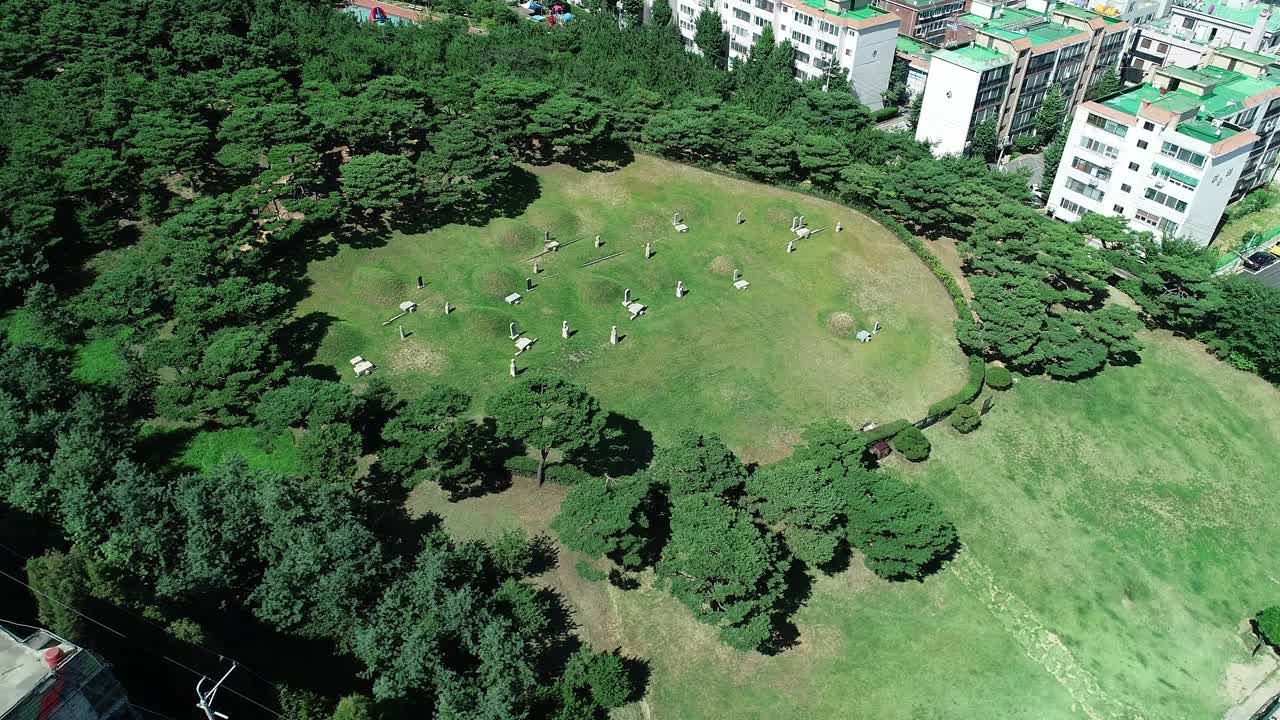 富平乡桥地方儒家学校，依依纪念碑和住宅区/仁川市，韩国视频素材