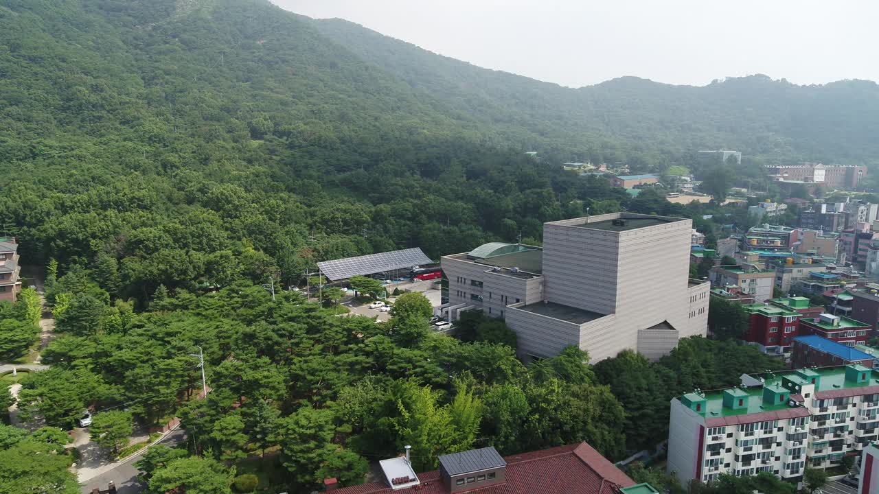 京畿文化中心和京畿山/京畿区，韩国仁川视频素材