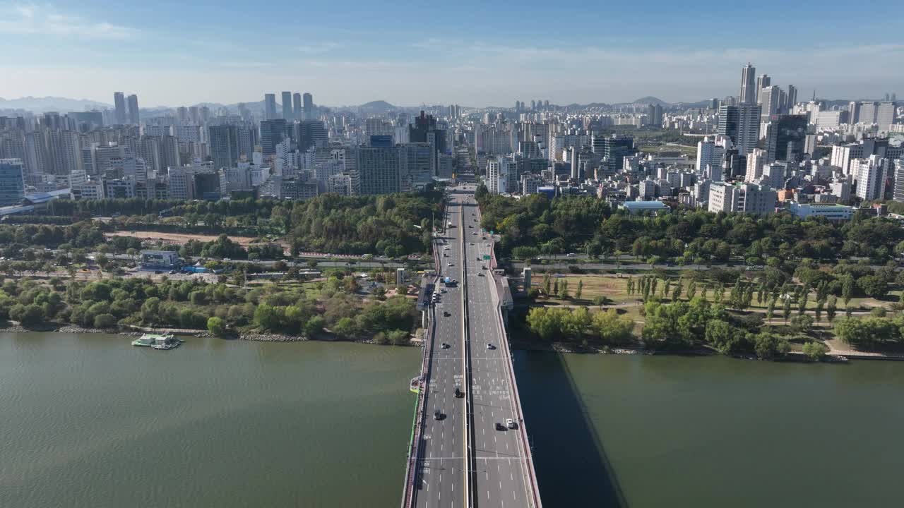 杨花桥、奥林匹克高速公路及周边/韩国首尔永登浦区视频素材