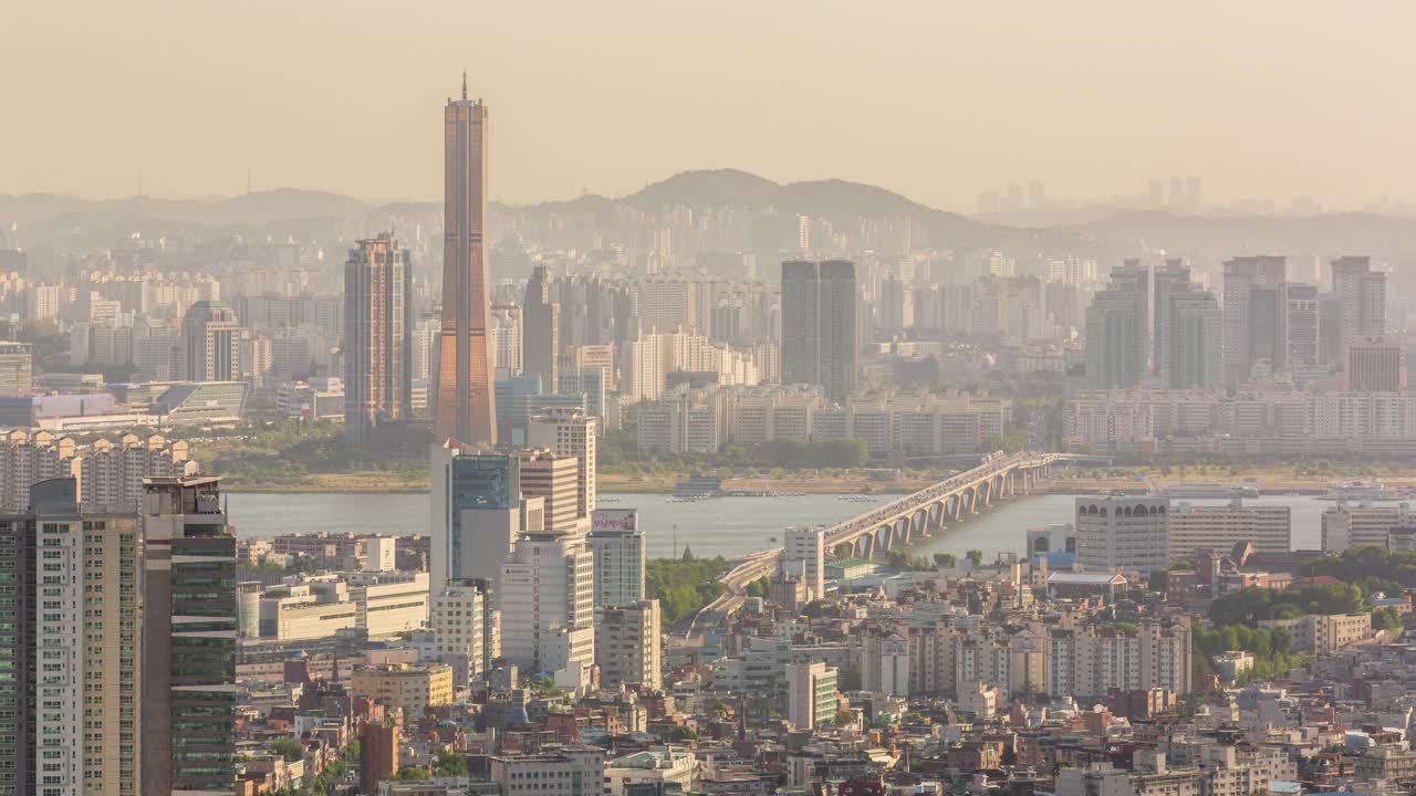 韩国首尔永登浦区龙山区，汝矣岛，元孝大桥，汉江公园，63大厦及周边地区视频素材