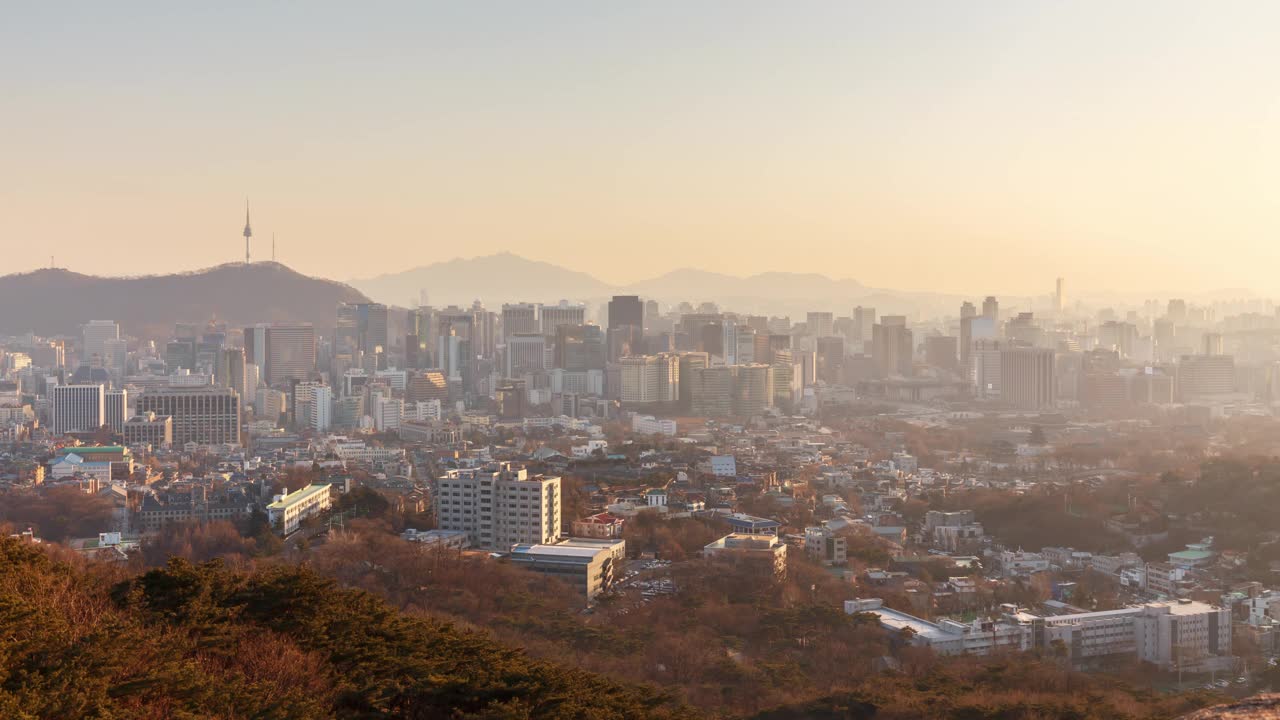 韩国首尔钟路区光化门广场、景福宫、世宗文化会馆及周边白天和黑夜视频素材