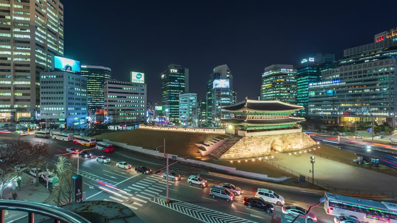 南大门(崇礼门)夜景/韩国首尔中区视频素材