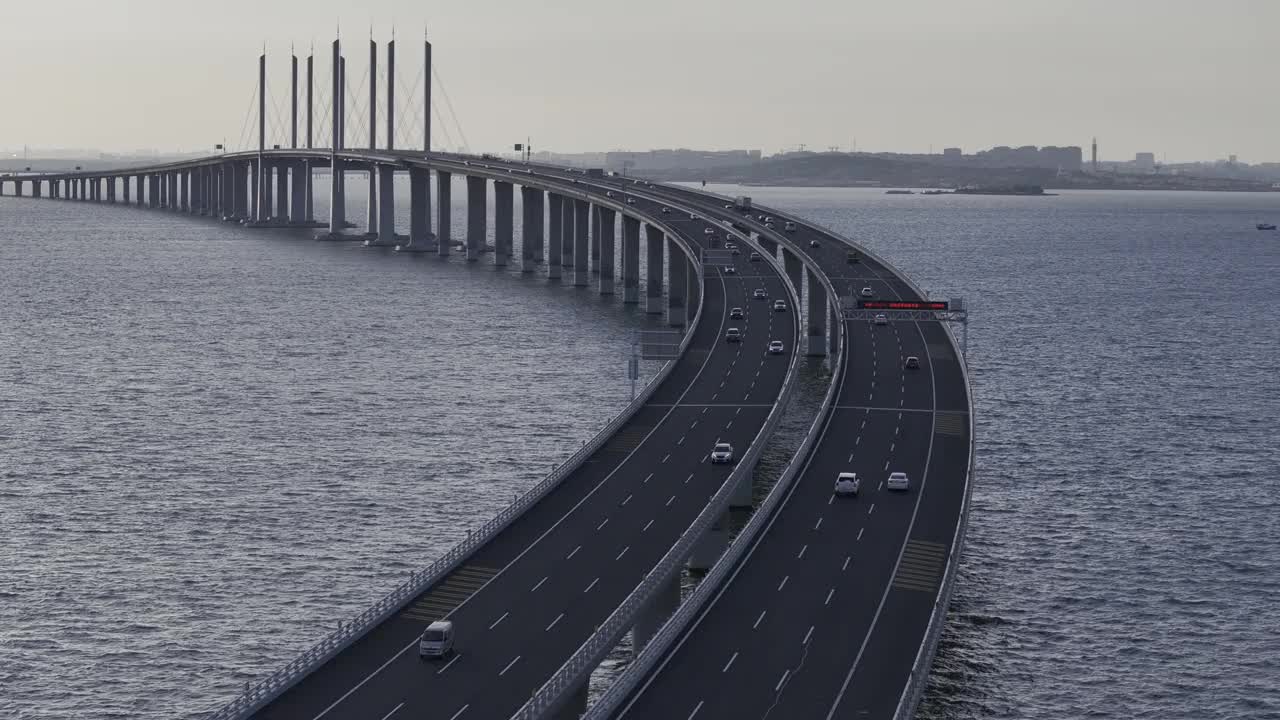 跨海大桥鸟瞰图视频素材