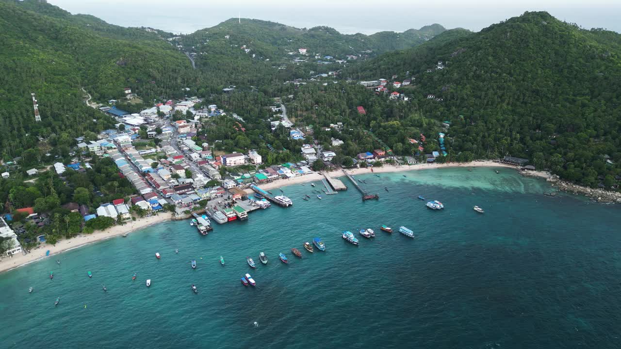 沿海热带城镇，东南亚港口，航空视频素材