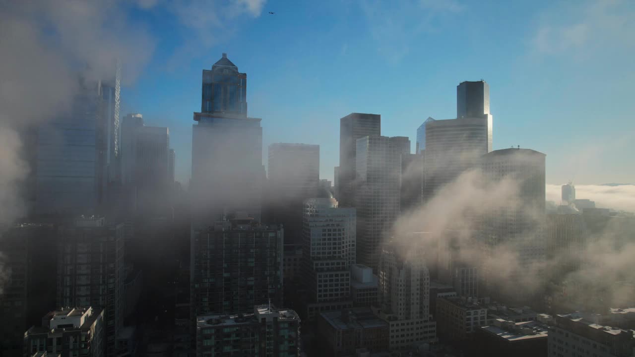 早晨大气航拍与西雅图城市建筑视频素材