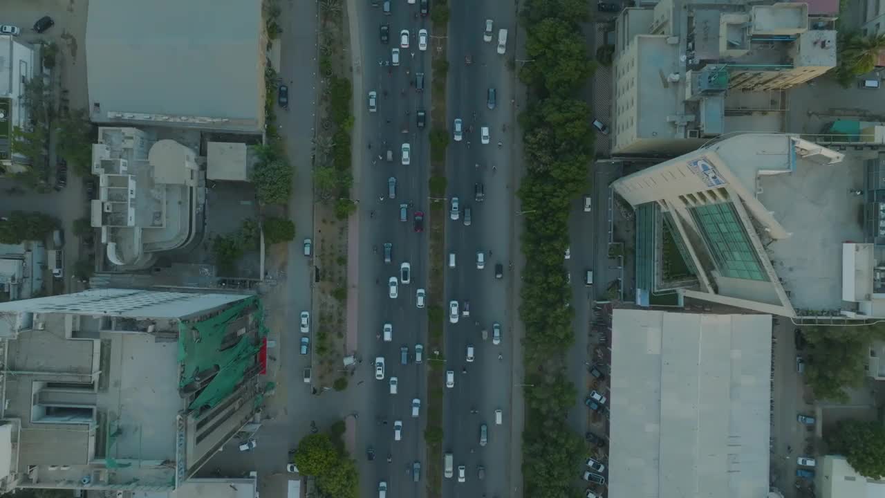 空中城市交通流量，卡拉奇-航拍视频素材