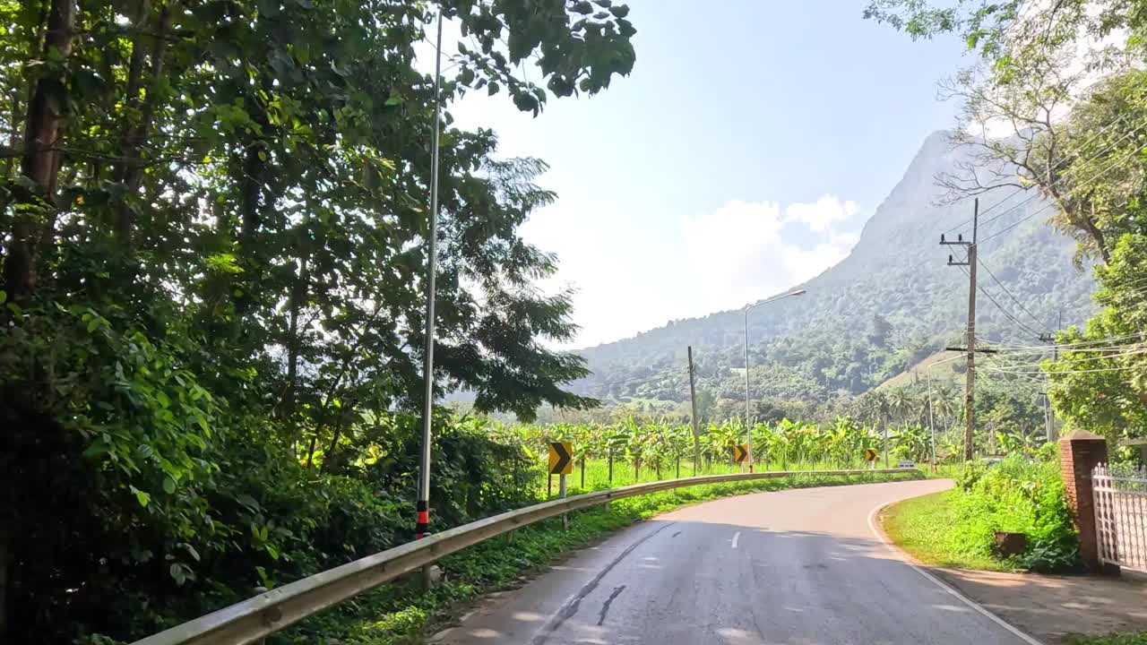 风景优美的山路之旅视频素材