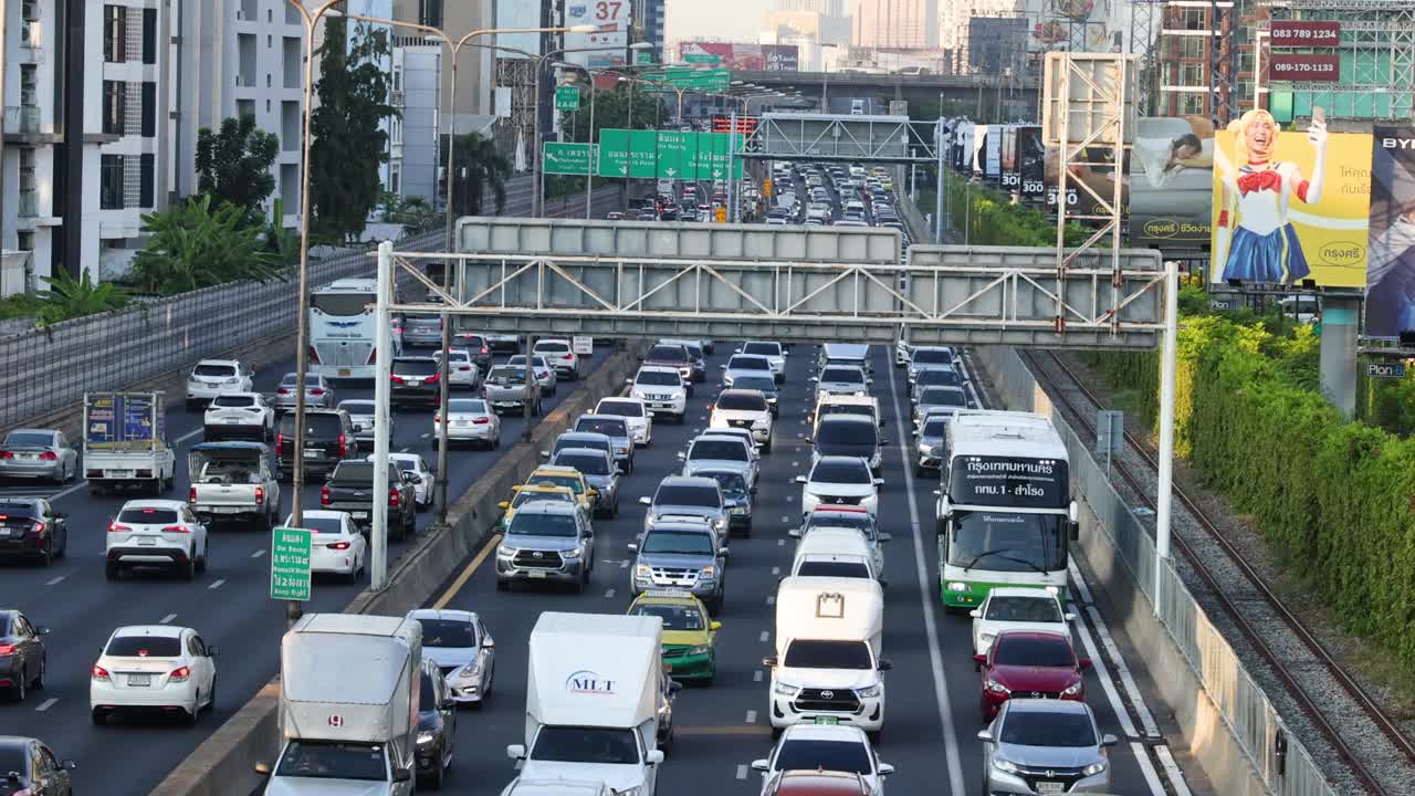 高峰时间交通堵塞时间间隔视频素材