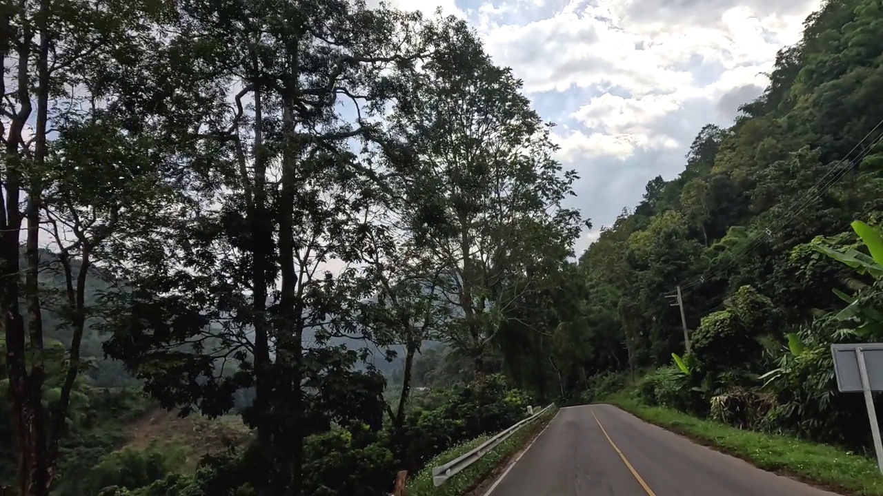 风景优美的山路之旅视频素材