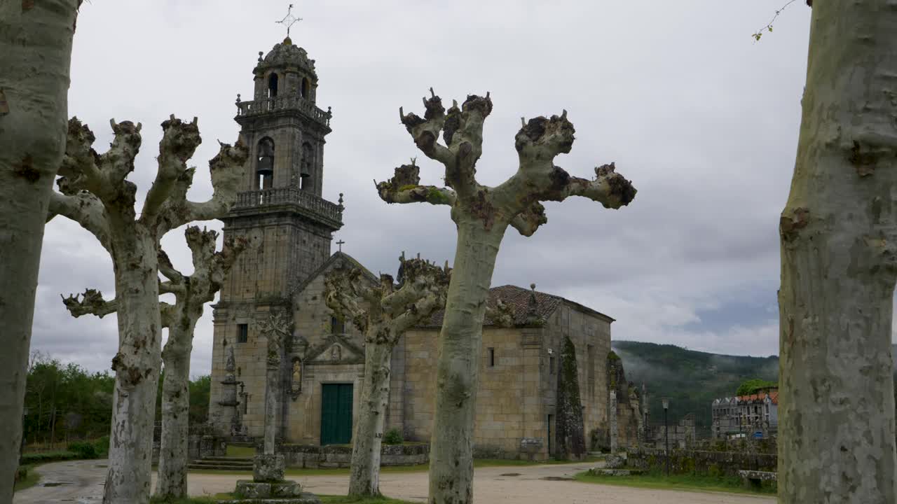 历史悠久的圣诞老人María de Beade教堂，西班牙加利西亚视频素材