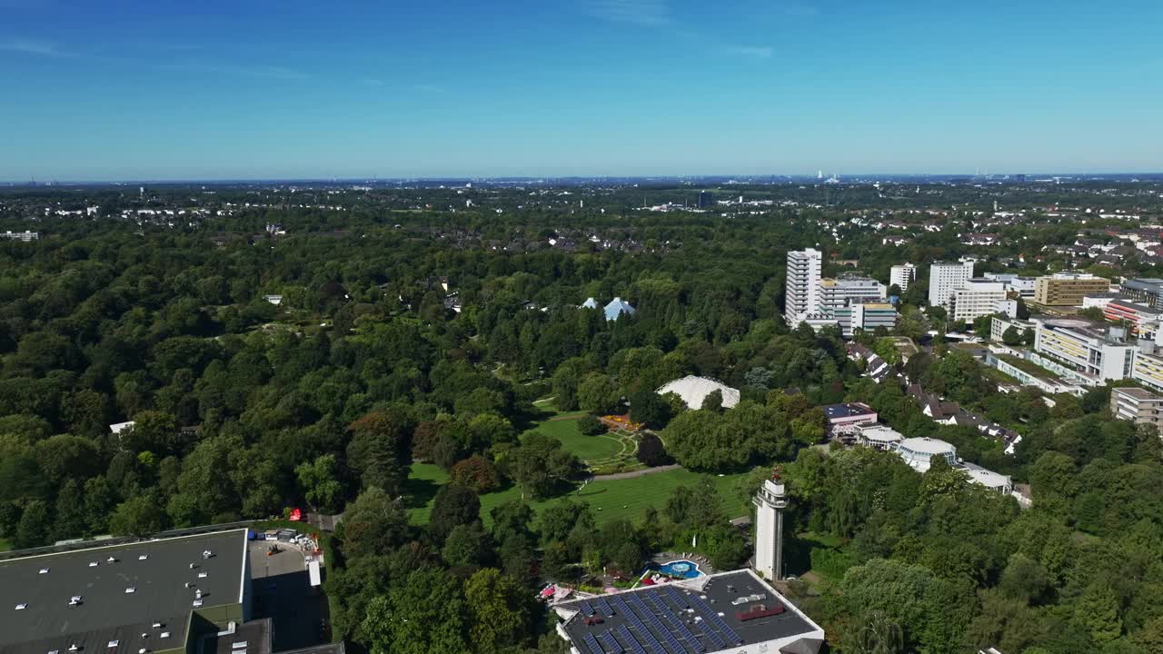 德国埃森Grugapark鸟瞰图视频素材