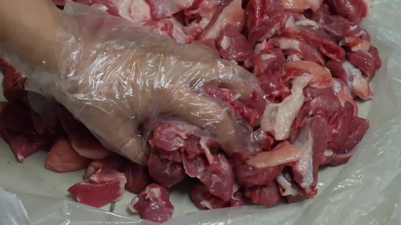 鲜肉特写视频素材