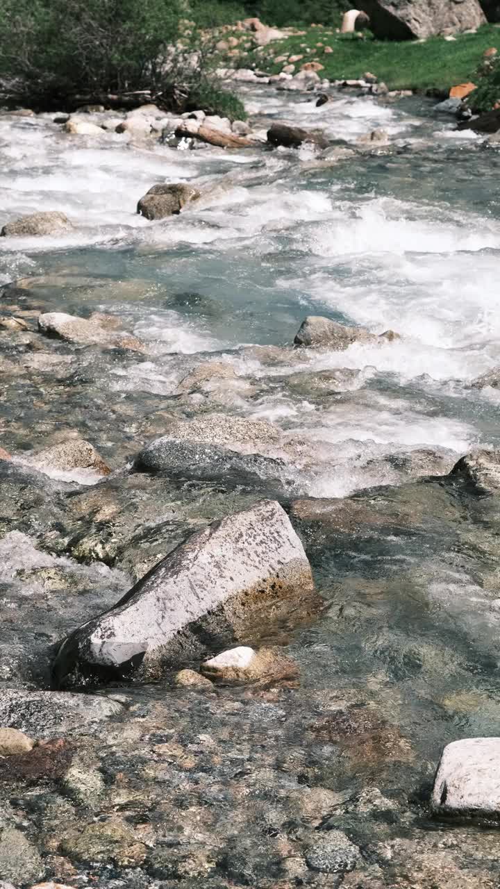 山溪中部全景图视频素材