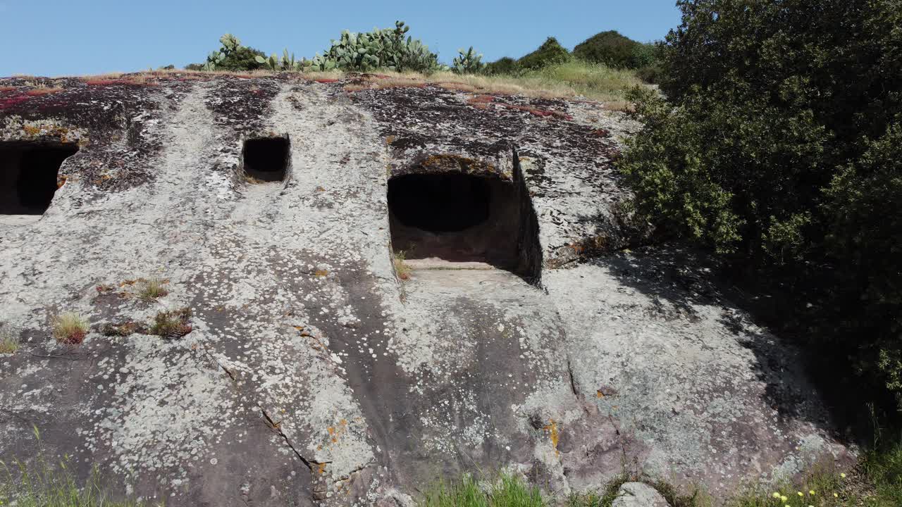 Domus De Janas和Genna Salixi墓地，圣安东尼奥别墅视频下载