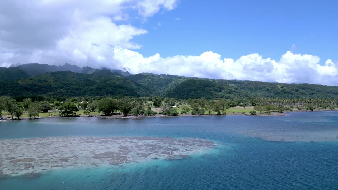 法属波利尼西亚塔希提岛鸟瞰图视频素材