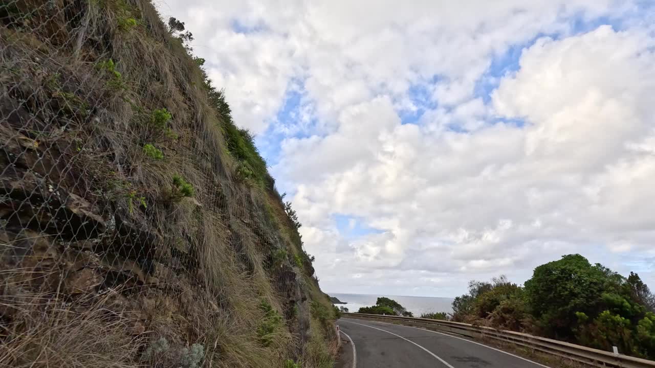 沿着大洋路的风景驾驶视频素材