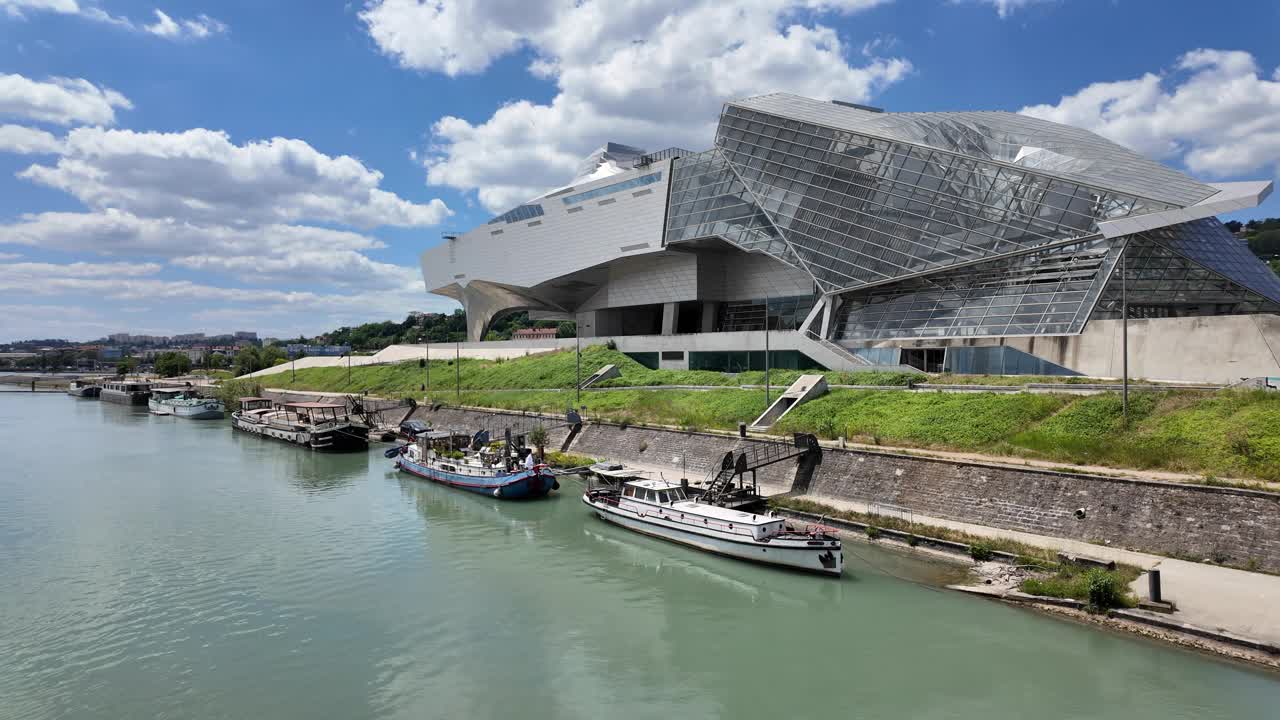 Rhône河和里昂的汇合博物馆视频素材