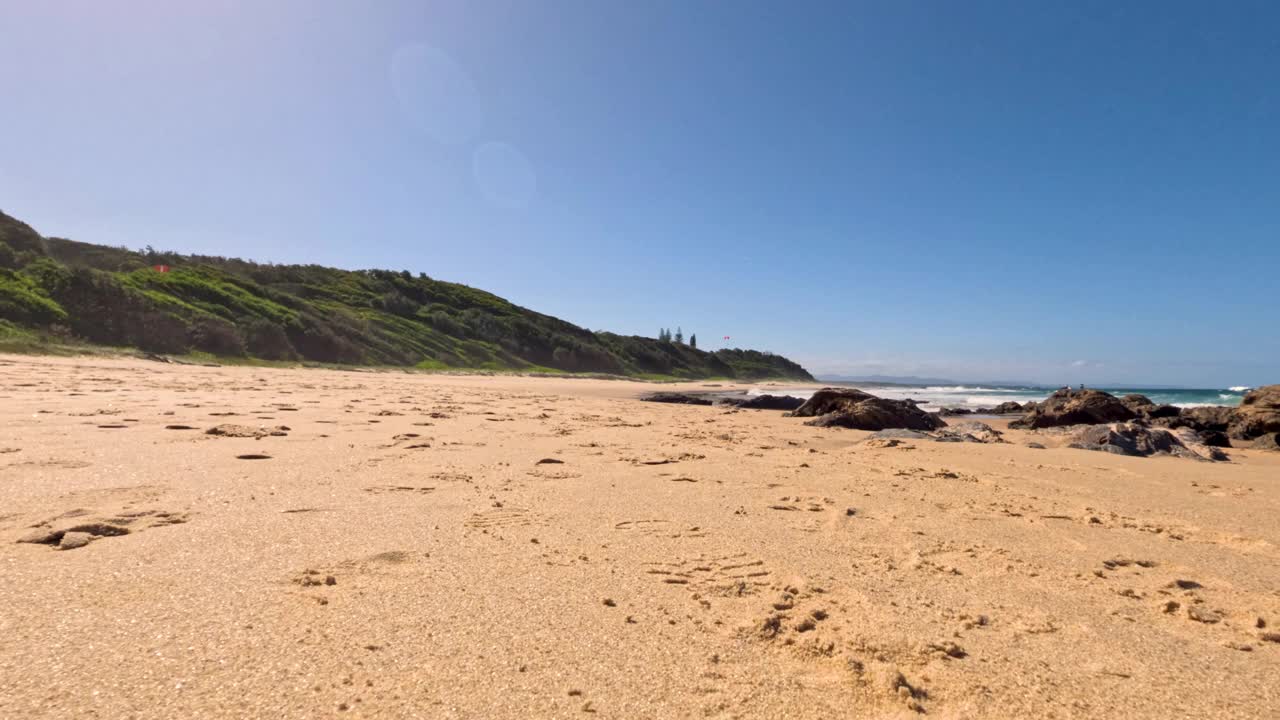 Nambucca Heads Beach阳光明媚的一天视频素材