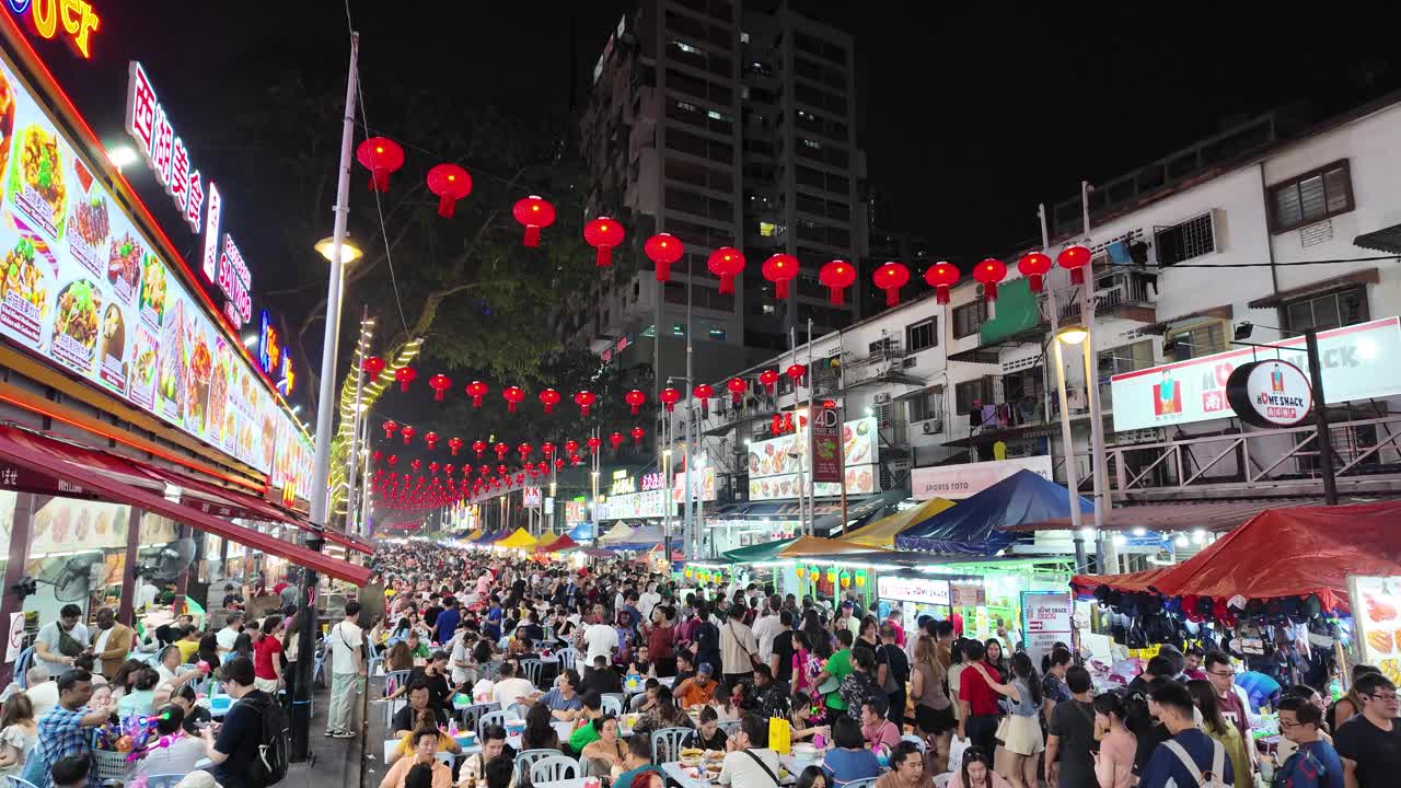 马来西亚吉隆坡Jalan Alor Bukit Bintang街头小吃视频下载