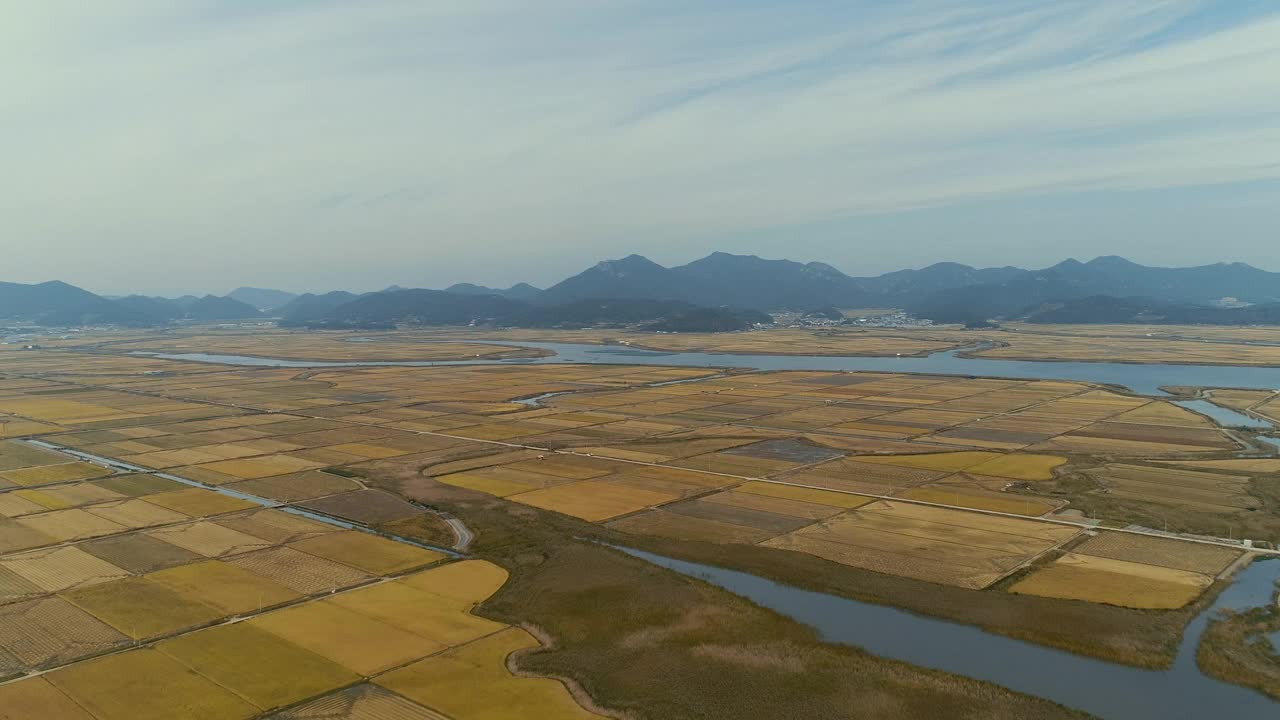 全南道，高兴郡，海昌湾填海造地的航拍照片/韩国视频素材