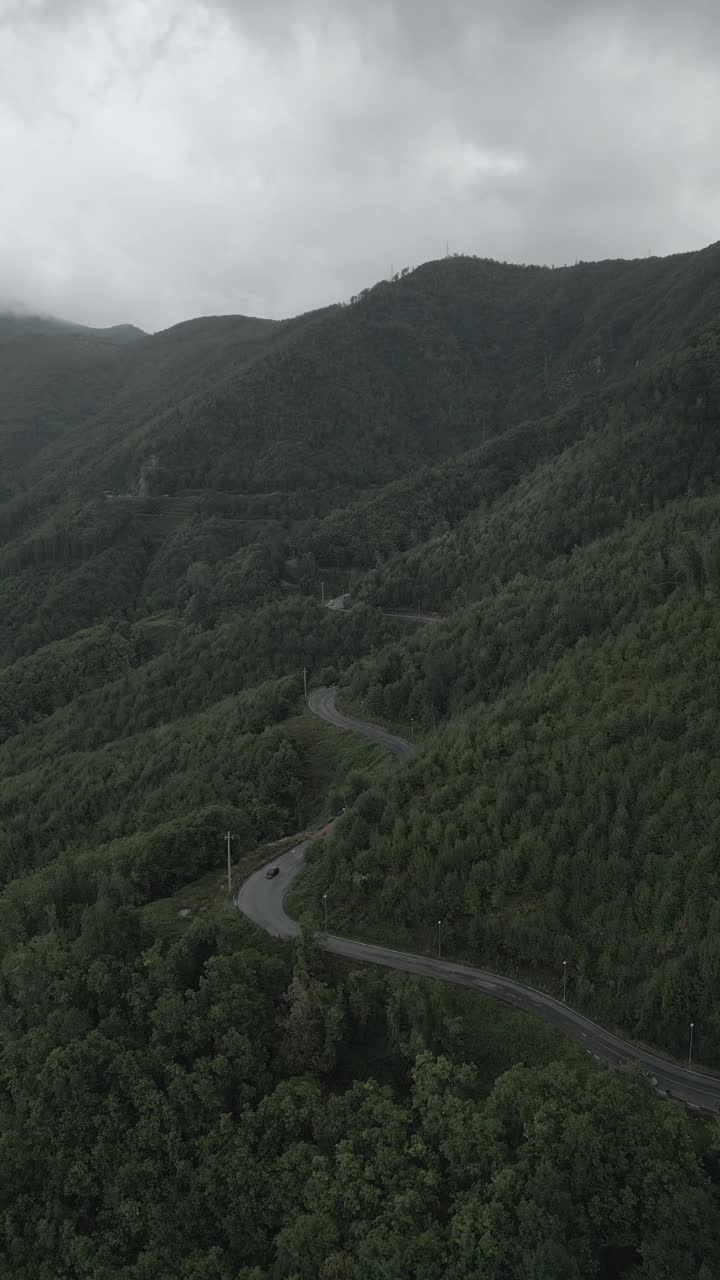 波西塔诺鸟瞰图，意大利南部阿马尔菲海岸的旅游目的地视频素材