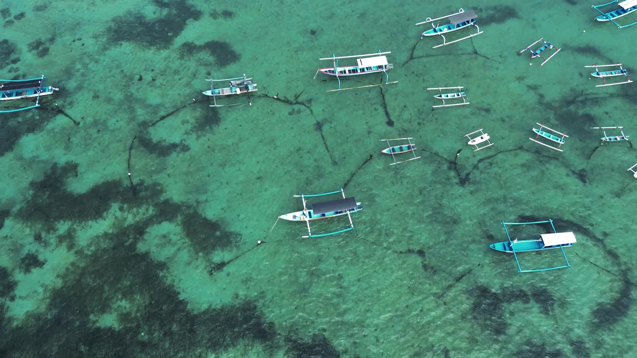 鸟瞰印尼巴厘岛默塔萨里海滩视频素材