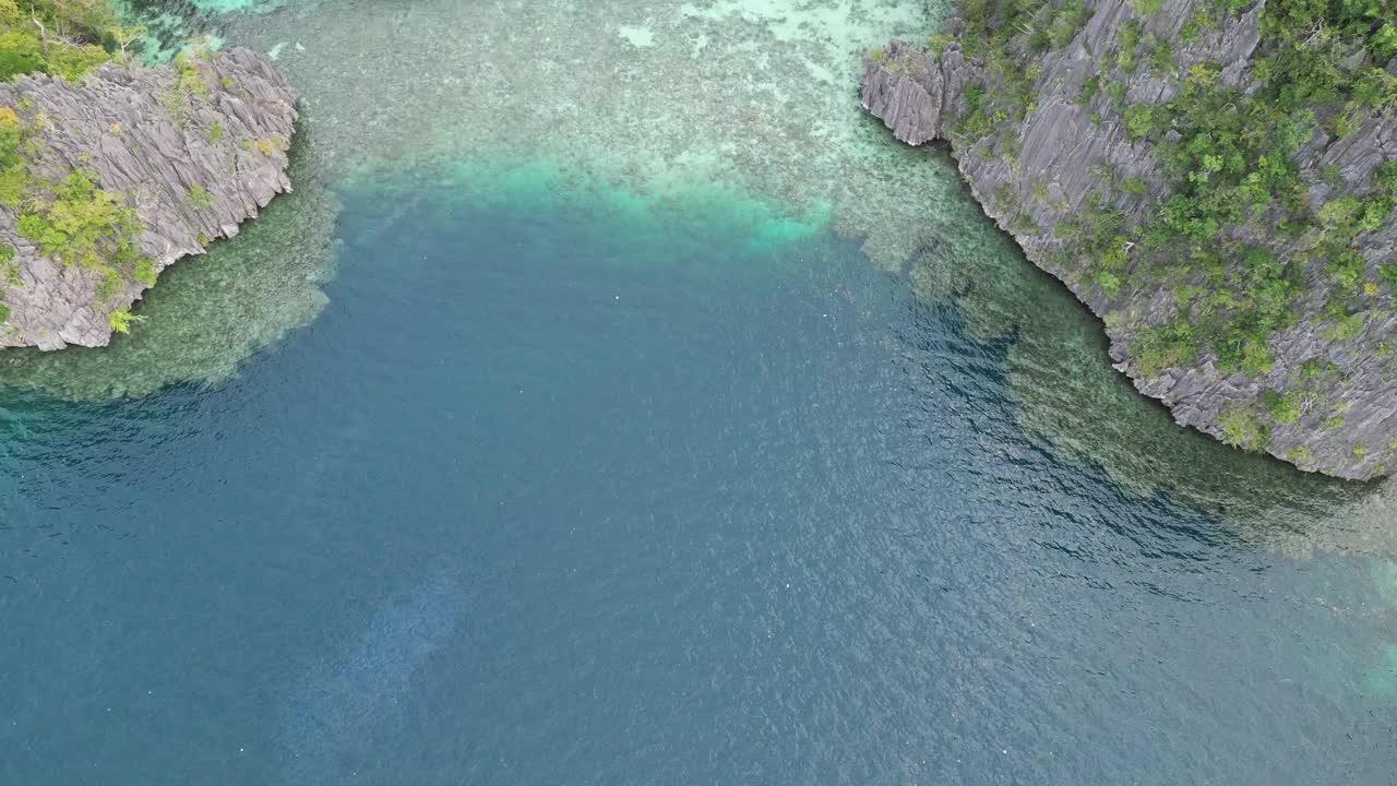 菲律宾巴拉望岛科伦岛鸟瞰图视频素材