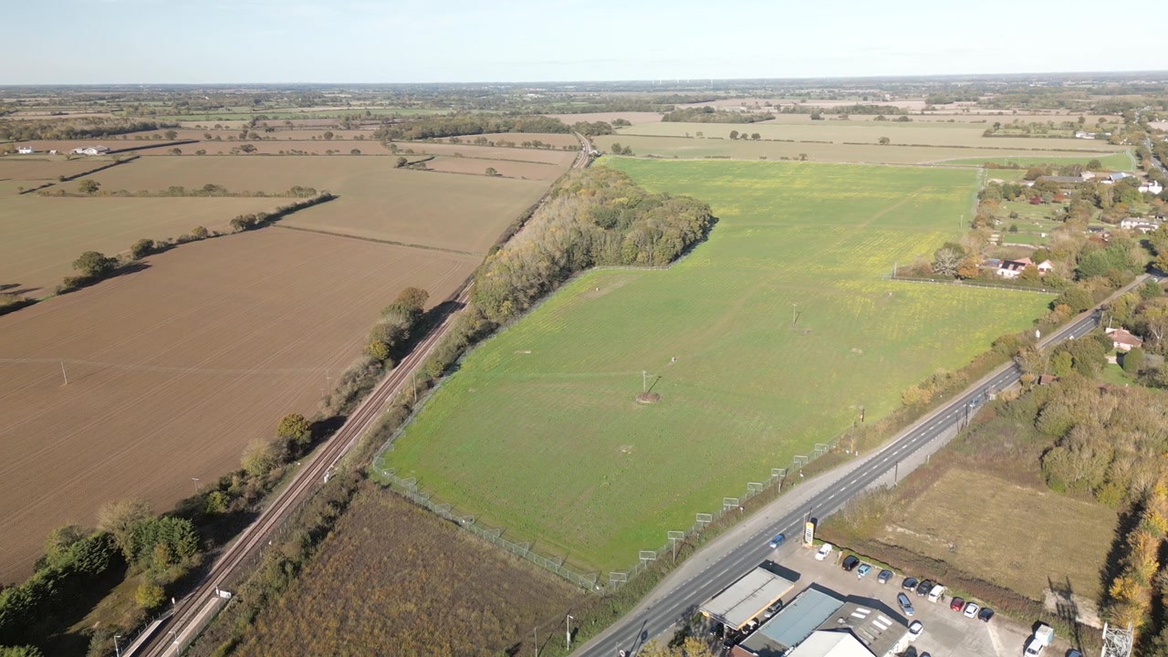 Sizewell C - 停车场提案地点 - Darsham - 萨福克 - 英国（向右跟踪）视频素材画面4