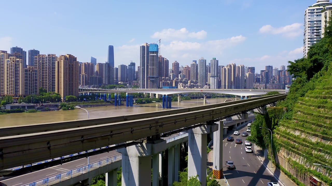 嘉陵江大桥、渝澳大桥、牛角沱立交桥、长江，重庆，中国，亚洲的航拍镜头。视频素材画面3