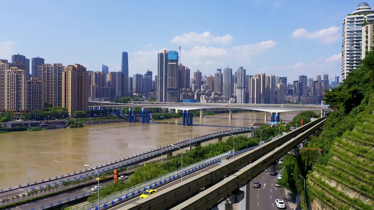 嘉陵江大桥、渝澳大桥、牛角沱立交桥、长江，重庆，中国，亚洲的航拍镜头。视频素材画面4
