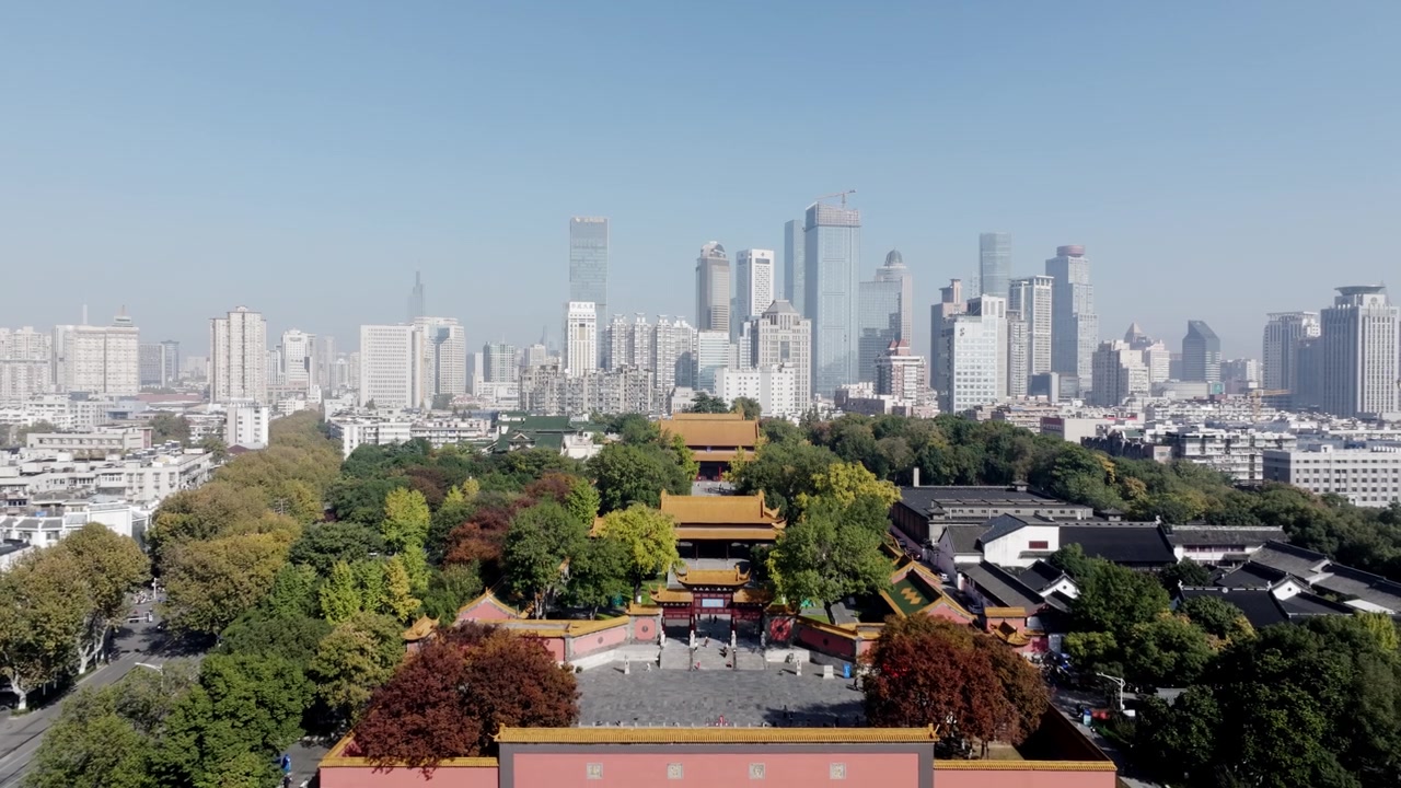 中国江苏南京朝天宫历史建筑群的航拍景象视频素材画面4