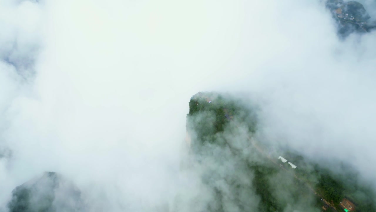 奉节白帝城云海美景视频素材画面1