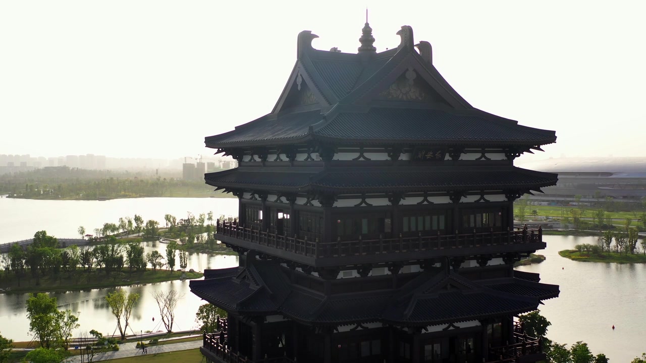 东安湖体育公园东安阁标志性景观视频素材画面4