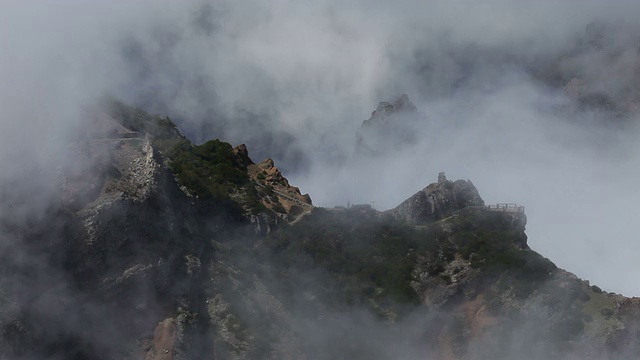 迷雾山-伯格吉普菲尔视频下载