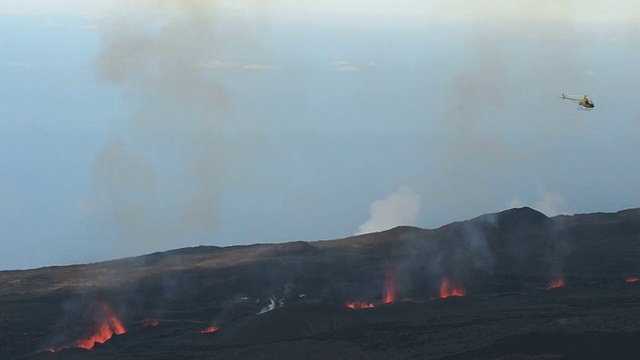 火山爆发，2015年7月31日视频下载